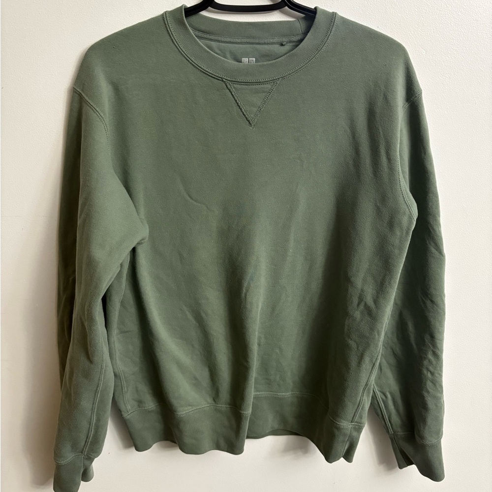 Uniqlo Olive Green Crew Neck Sweater